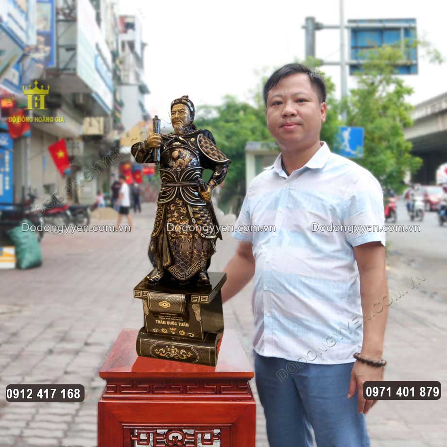 Gia chủ n&ecirc;n đặt vật phẩm l&ecirc;n cao, tr&aacute;nh đặt xuống đất